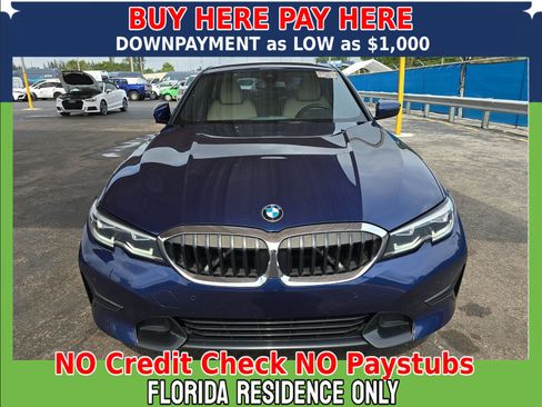 Used 2020 BMW 330i Sedan w/ Convenience Package RWD image 3