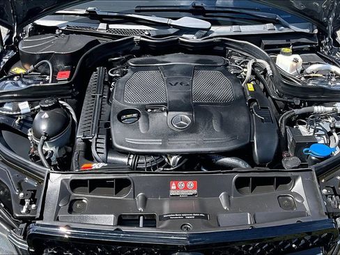 Used 2014 Mercedes-Benz C 300 4MATIC Sedan image 10