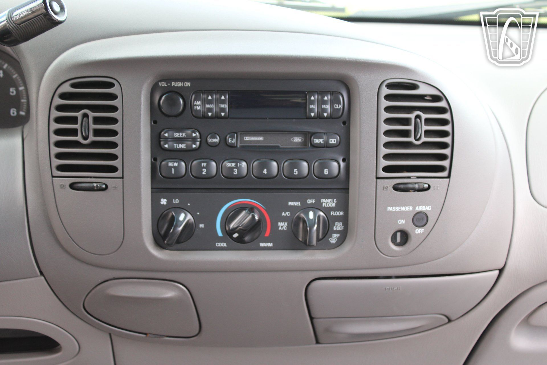 Used 1997 Ford F150 Lariat RWD image 12