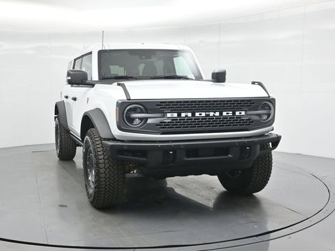 New 2025 Ford Bronco Badlands image 54