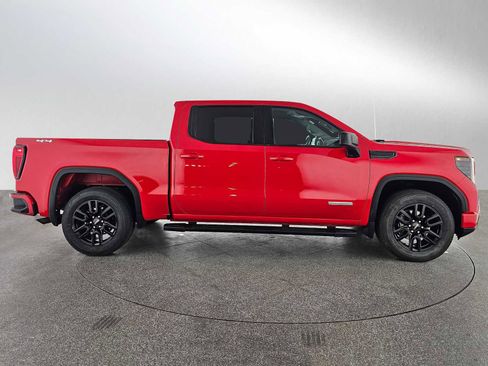 Used 2022 GMC Sierra 1500 Elevation image 2