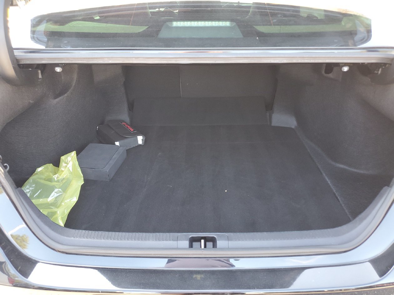Used 2024 Toyota Camry SE w/ Convenience Package FWD image 8