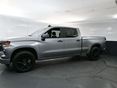 Used 2023 Chevrolet Silverado 1500 Custom AWD/4WD image 2