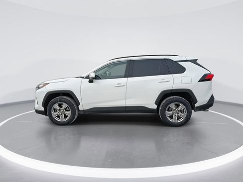 Certified 2022 Toyota RAV4 XLE image 7