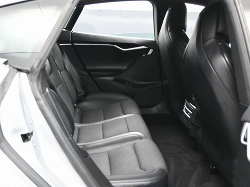 Used 2017 Tesla Model S 75 image 38