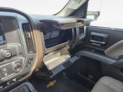 Used 2018 Chevrolet Silverado 2500 LTZ w/ Duramax Plus Package image 18