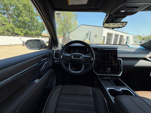 New 2026 GMC Acadia Denali Ultimate AWD/4WD image 2