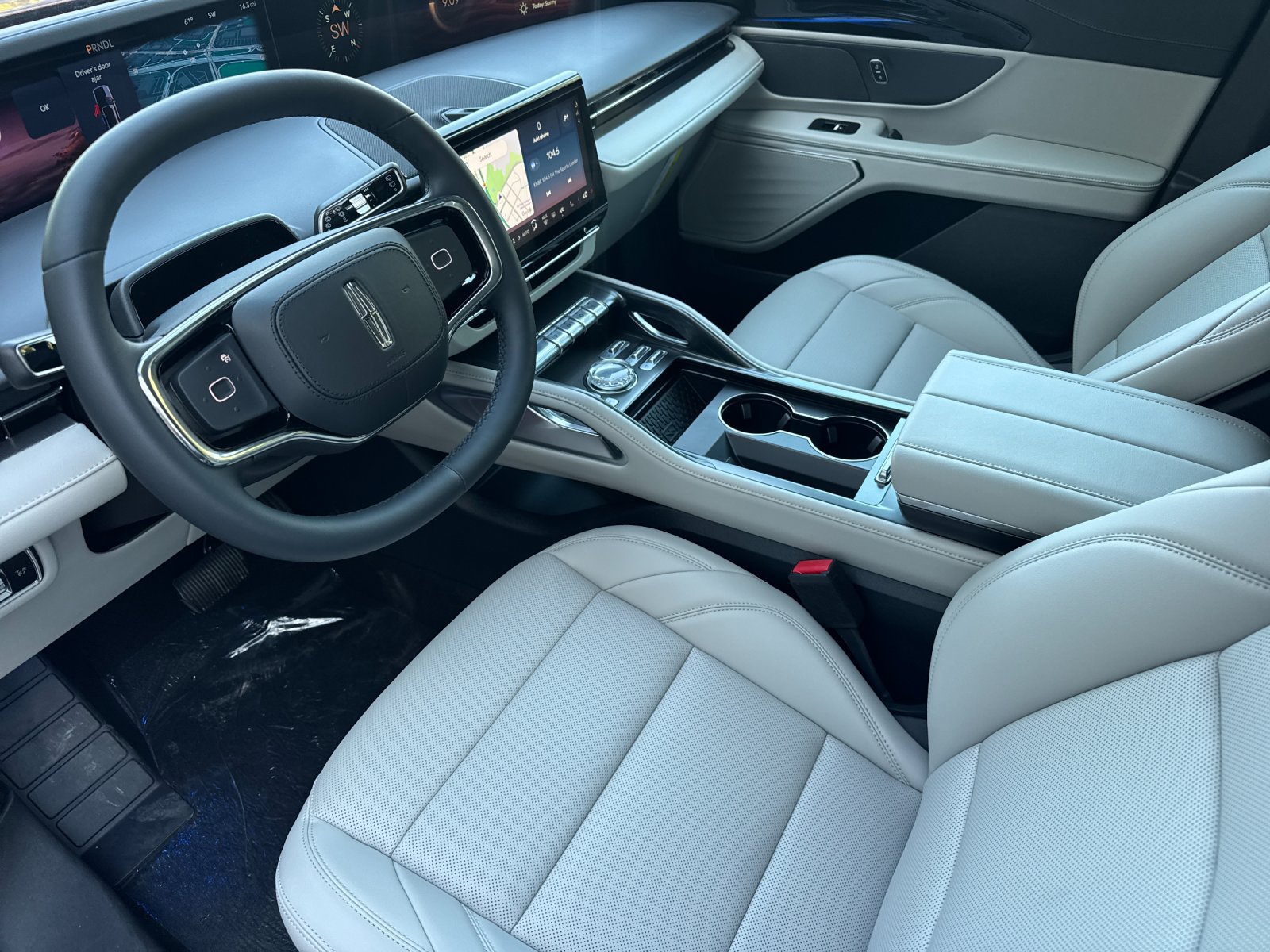 New 2026 Lincoln Nautilus Premier AWD/4WD image 9