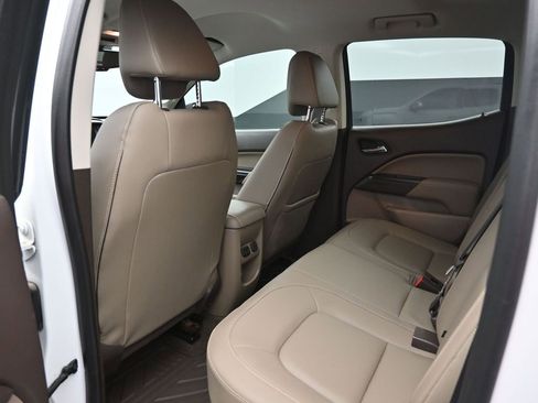 Used 2018 GMC Canyon SLT w/ Driver Alert Package image 2