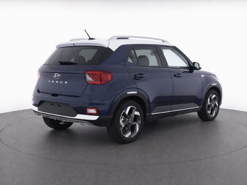 Used 2025 Hyundai Venue Limited FWD image 3