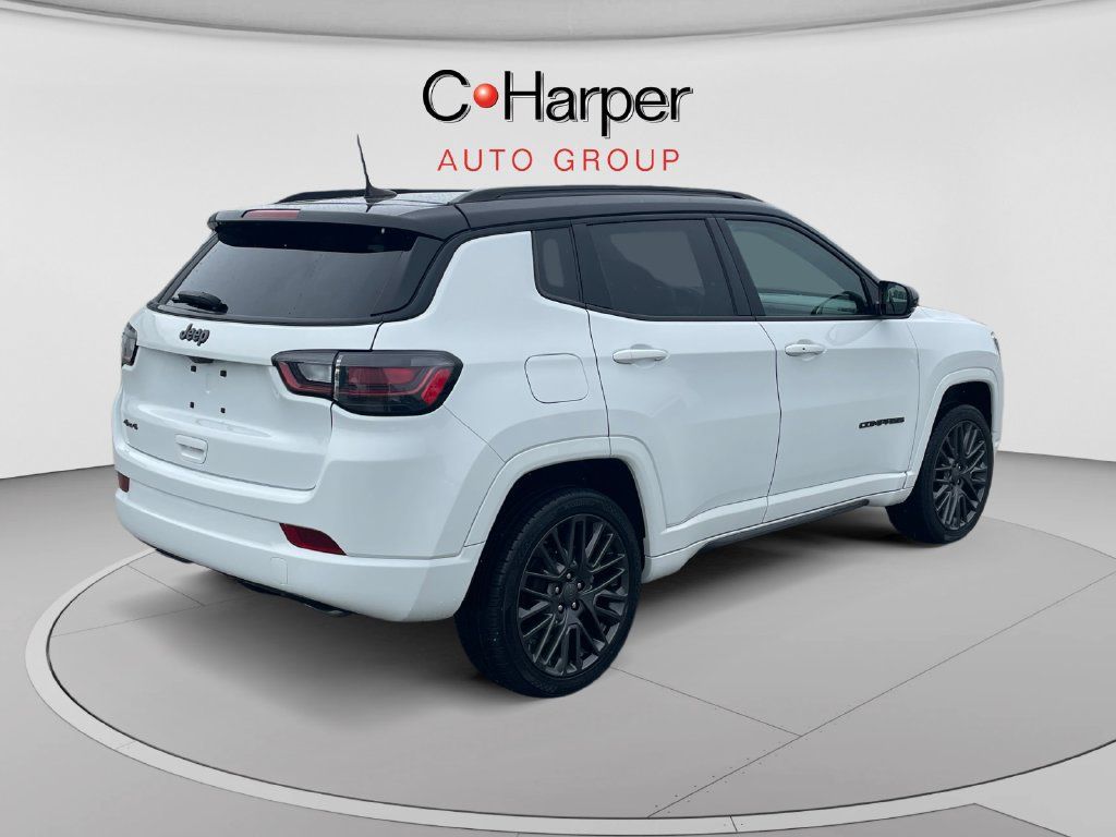Used 2023 Jeep Compass High Altitude AWD/4WD image 3