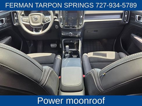 Used 2021 Volvo XC40 T5 R-Design w/ Advanced Package AWD/4WD image 16