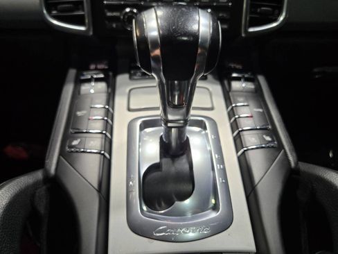 Used 2013 Porsche Cayenne GTS image 80