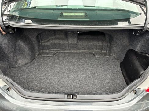 Used 2012 Toyota Camry XLE image 10