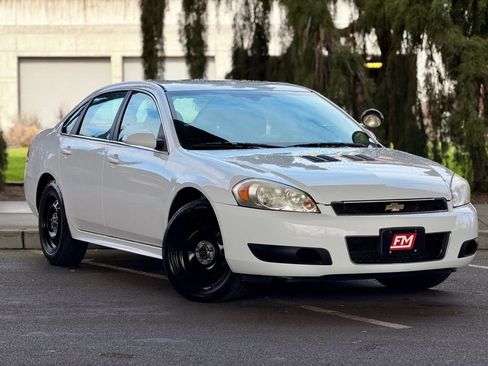 Used 2014 Chevrolet Impala Police image 2