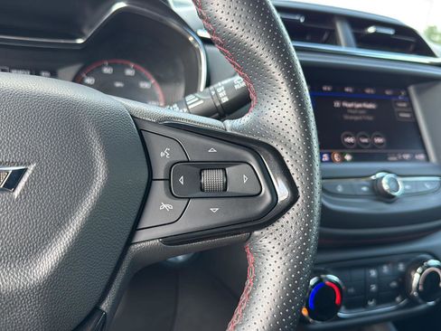 Used 2023 Chevrolet TrailBlazer RS image 19