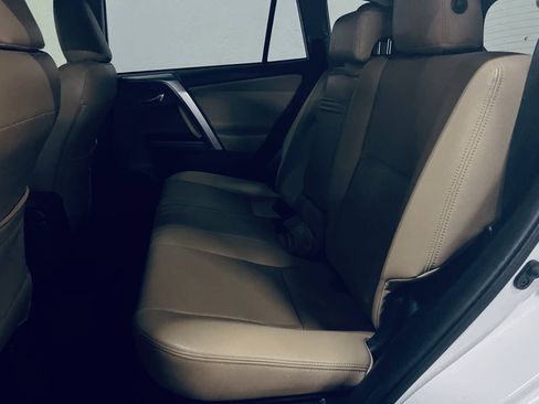 Used 2017 Toyota RAV4 XLE AWD/4WD image 22