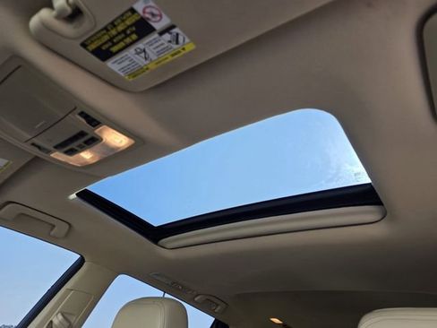 Used 2017 Toyota Highlander XLE image 23