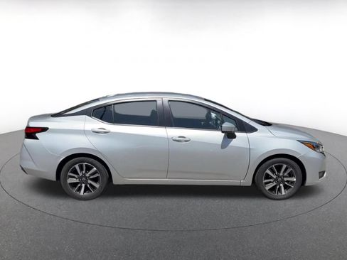 Used 2025 Nissan Versa SV FWD image 13