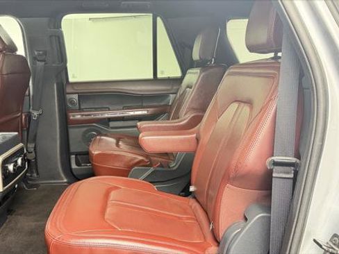 Used 2023 Ford Expedition Max Limited image 16