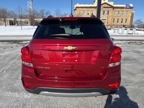 Used 2020 Chevrolet Trax LT w/ Driver Confidence Package image 4