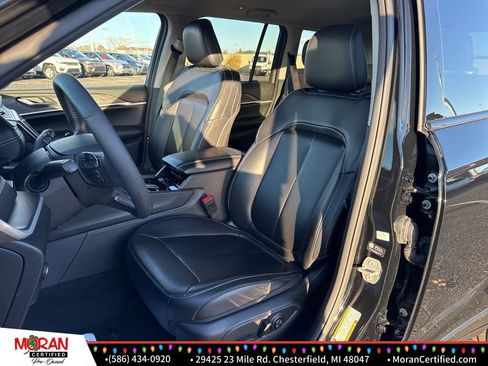 Used 2023 Jeep Grand Cherokee Limited image 14