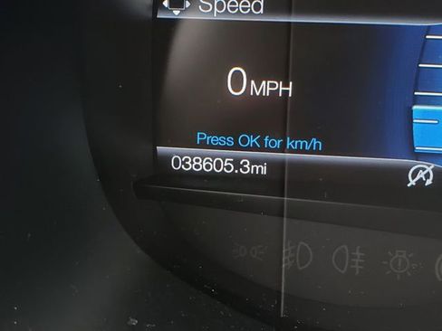 Used 2023 Ford Edge SEL w/ Convenience Package image 18