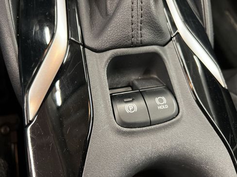 Used 2022 Toyota Corolla LE w/ Carpet Mat Package (TMS) FWD image 27
