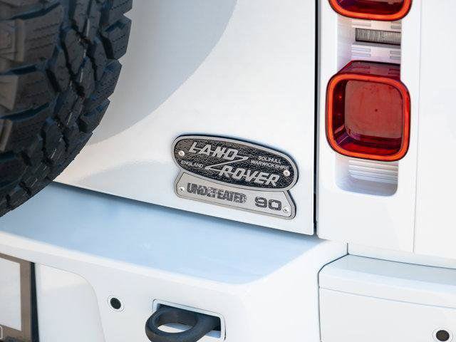 Used 2022 Land Rover Defender 90 X-Dynamic HSE AWD/4WD image 14