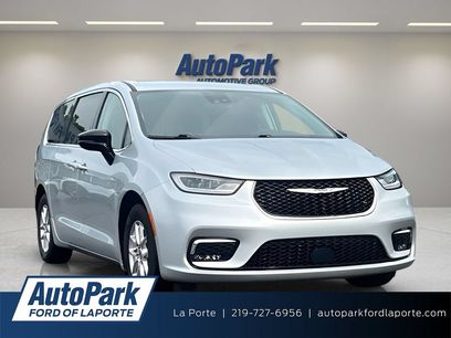 Used 2024 Chrysler Pacifica Touring-L