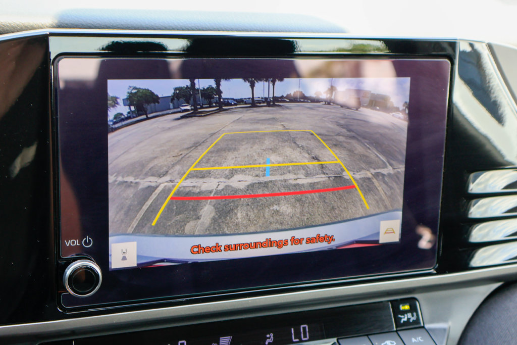 Used 2026 Toyota Camry LE FWD image 5