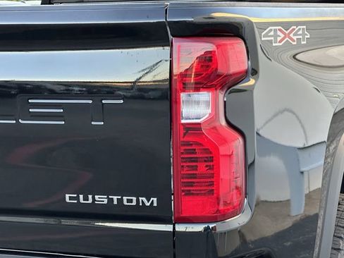 New 2026 Chevrolet Silverado 2500 Custom w/ Custom Value Package AWD/4WD image 9