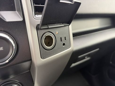 Used 2020 Ford F150 Lariat RWD image 29
