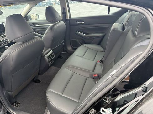 Used 2023 Nissan Altima 2.5 SL image 9