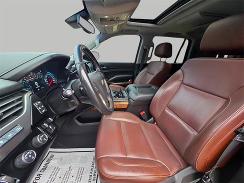 Used 2019 Chevrolet Tahoe Premier w/ Premier Plus Edition image 24