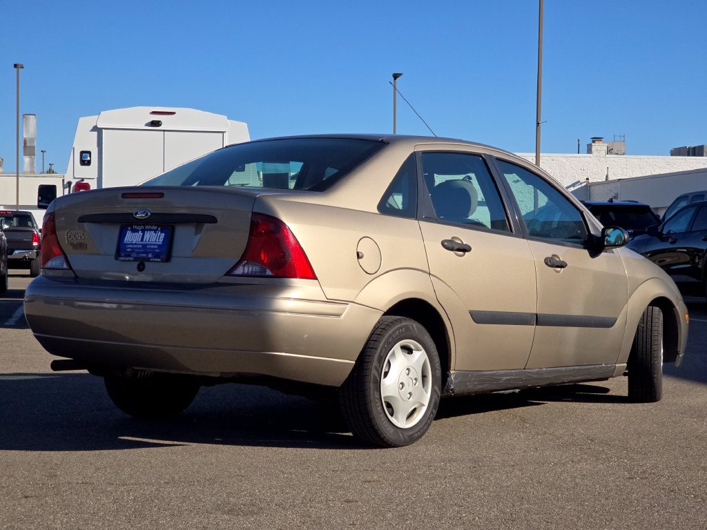 Used 2003 Ford Focus LX FWD image 7