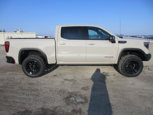 New 2026 GMC Sierra 1500 AT4X image 3