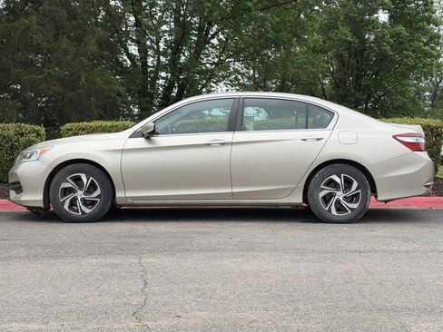 Used 2016 Honda Accord LX image 6