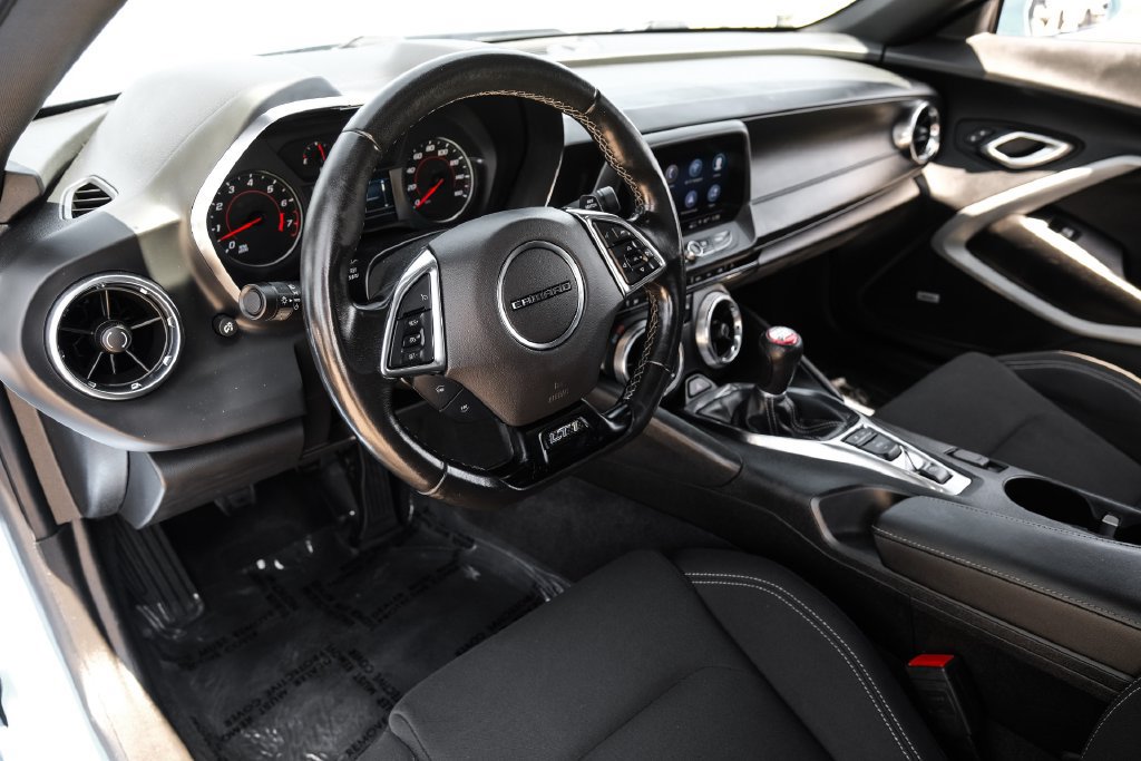 Used 2023 Chevrolet Camaro LT w/ Technology Package RWD image 2