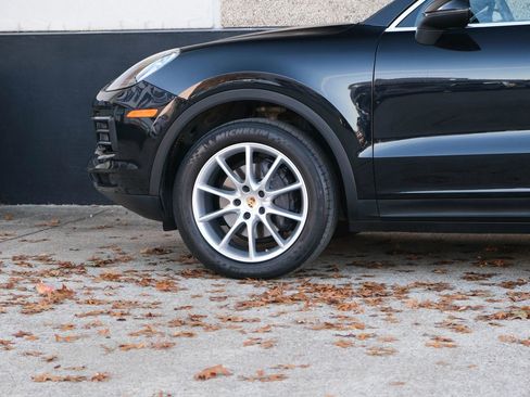 Used 2019 Porsche Cayenne image 9