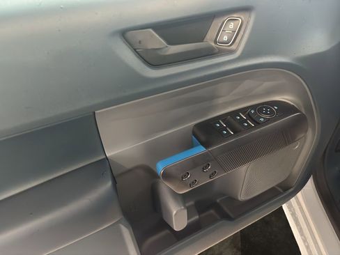 New 2026 Ford Maverick Lobo AWD/4WD image 18