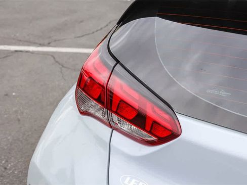 Used 2020 Hyundai Veloster Turbo R-Spec image 8