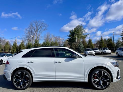 Used 2024 Audi RS Q8 4.0T image 4