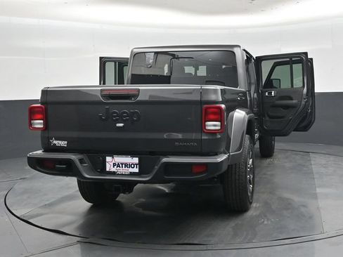New 2026 Jeep Gladiator Sport AWD/4WD image 48