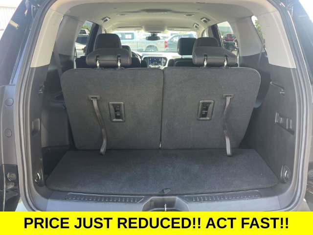 Used 2023 GMC Acadia SLE FWD image 13