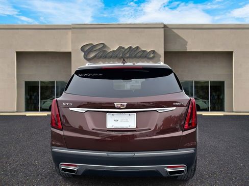 Certified 2022 Cadillac XT5 Premium Luxury image 4