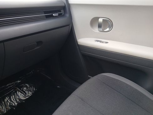 Certified 2024 Hyundai Ioniq 5 SE image 21