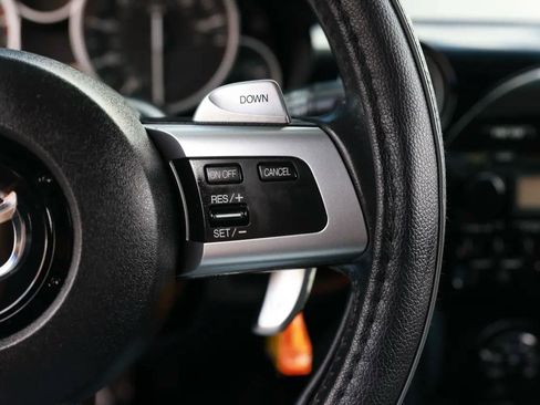 Used 2008 MAZDA MX-5 Miata Touring image 21