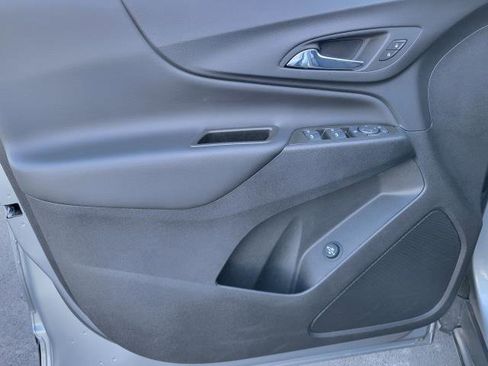 Used 2024 Chevrolet Equinox LT w/ LPO, Floor Liner Package image 8