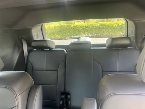 New 2026 GMC Acadia Elevation w/ Elevation Premium Package AWD/4WD image 13